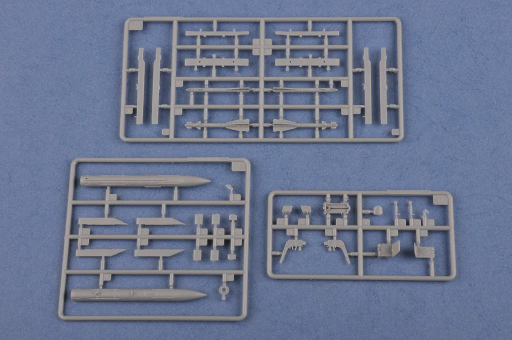 Hobby Boss Aircraft 1/48 Russian MiG-31 Foxhound Kit